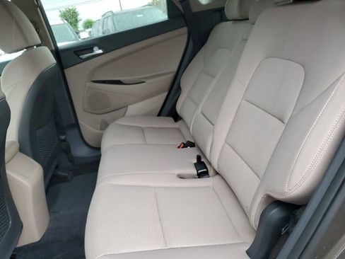 Used 2020 Hyundai Tucson Value FWD image 12