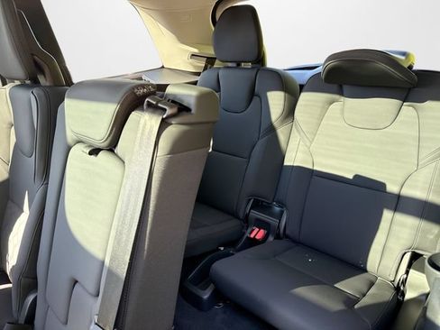 New 2027 Volvo XC90 B6 Plus AWD/4WD image 26