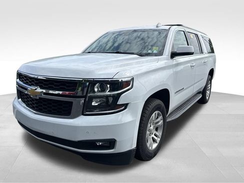 Used 2018 Chevrolet Suburban LT AWD/4WD image 1