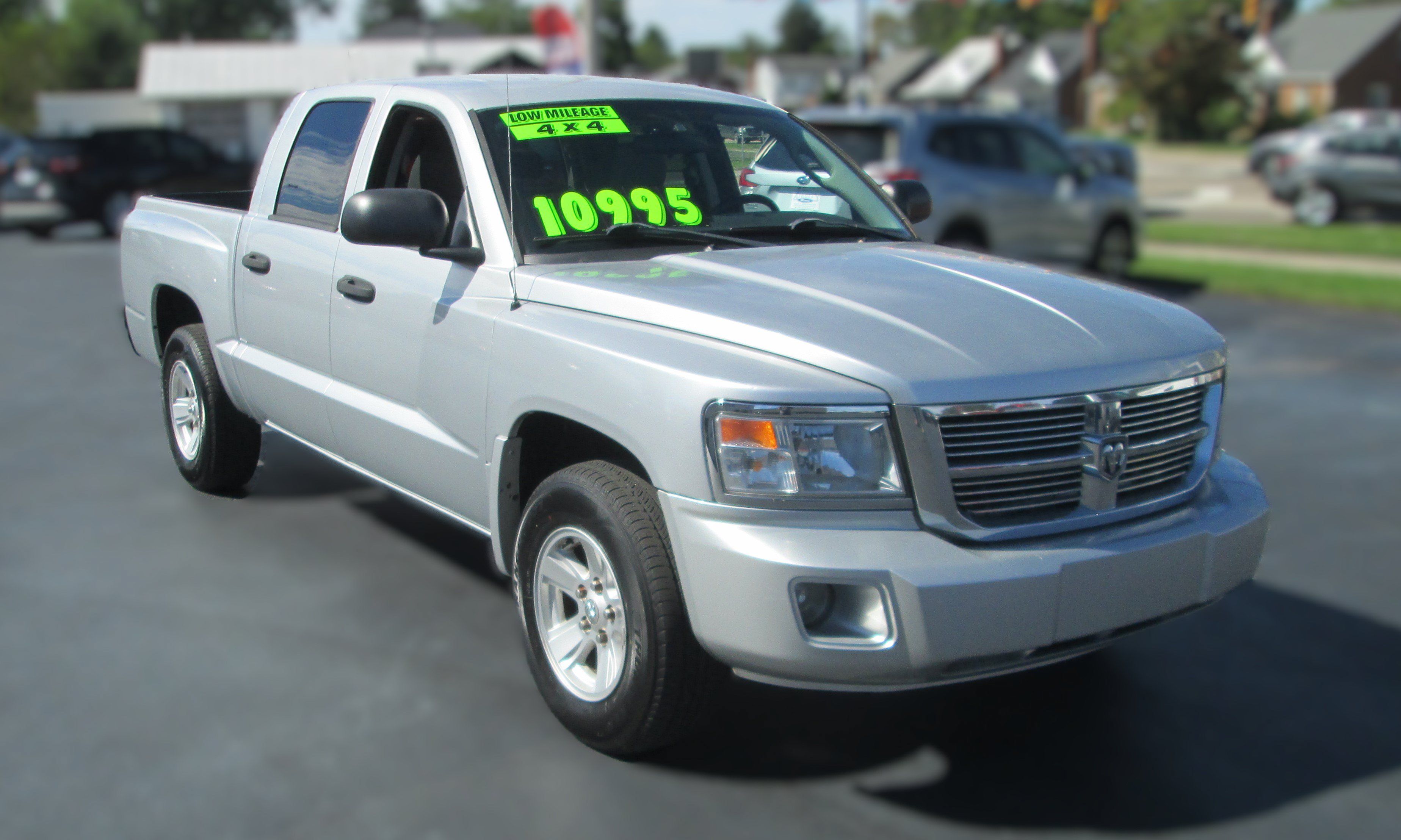 Used 2008 Dodge Dakota SLT w/ Trailer Tow Group AWD/4WD image 1