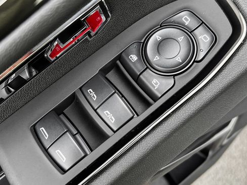 Used 2024 GMC Sierra 1500 AT4 w/ AT4 Preferred Package image 25