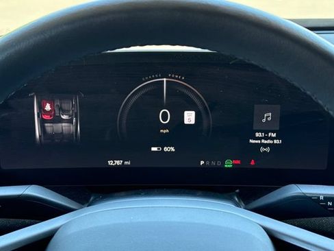 Used 2025 Lucid Air Touring AWD/4WD image 30