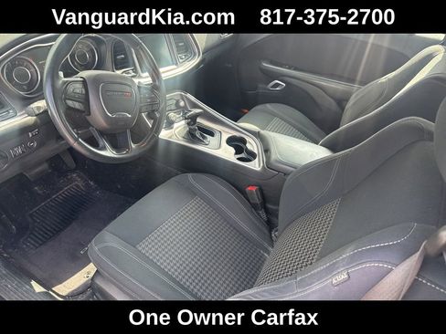 Used 2016 Dodge Challenger SXT w/ Sound Group RWD image 2