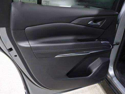 Used 2024 Chevrolet Traverse LT image 19