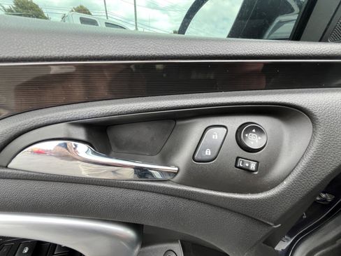 Used 2014 Buick Regal FWD image 21