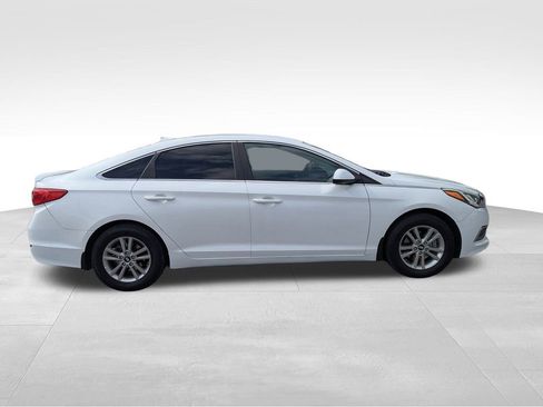 Used 2016 Hyundai Sonata SE image 3