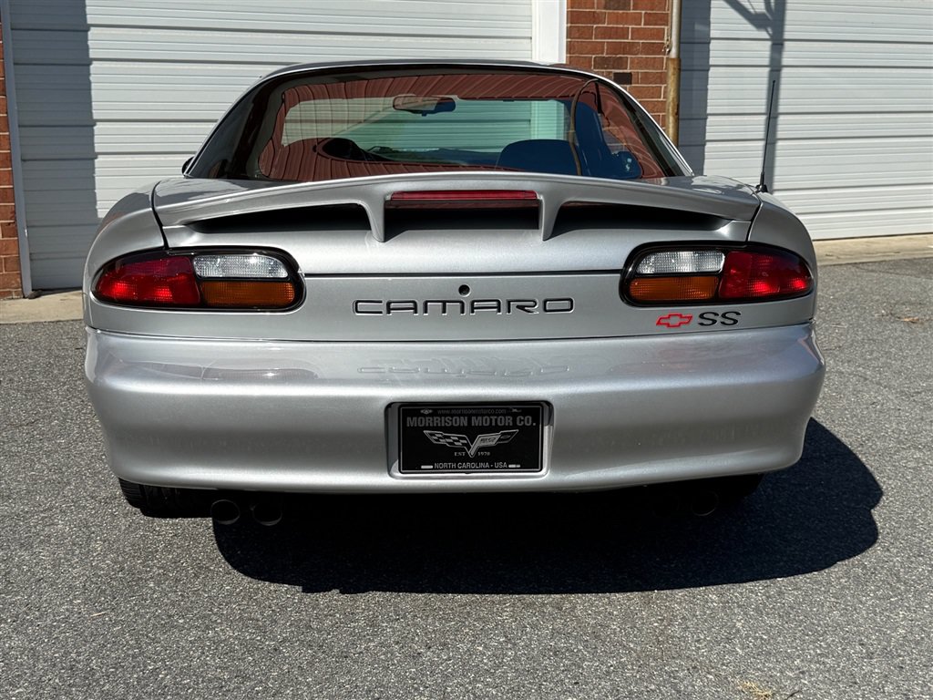 Used 1999 Chevrolet Camaro Z28 w/ SS Performance/Appearance Pkg RWD image 22