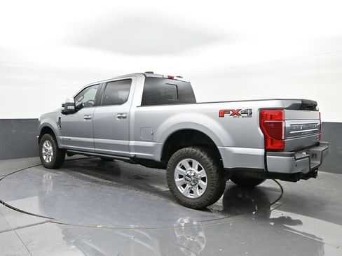 Used 2020 Ford F250 Platinum w/ FX4 Off-Road Package image 5