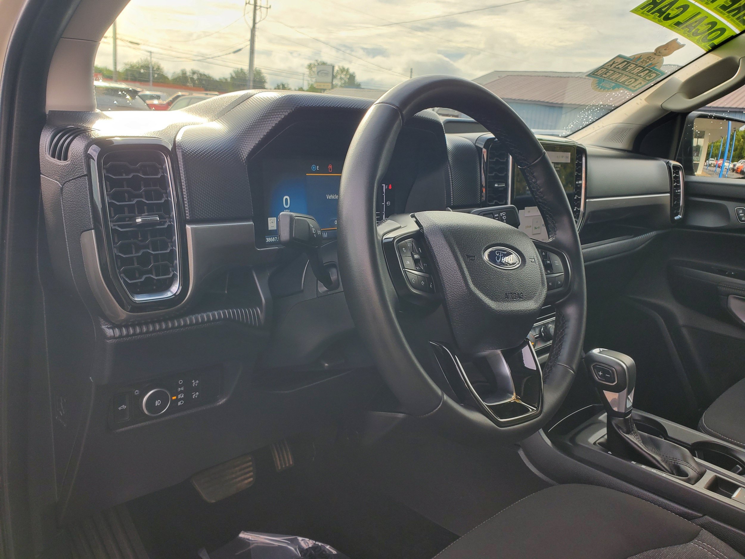 Used 2025 Ford Ranger XLT AWD/4WD image 13