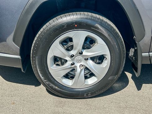 Used 2024 Toyota RAV4 LE image 10