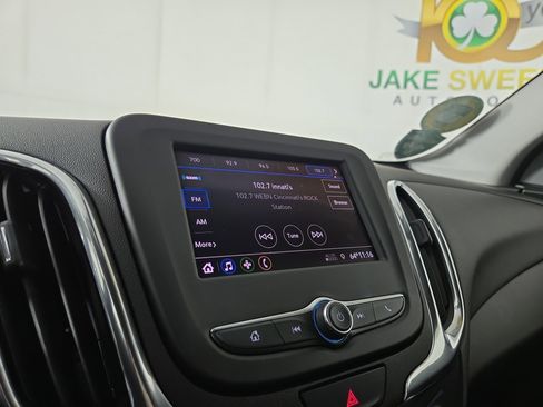 Used 2020 Chevrolet Equinox LT image 19
