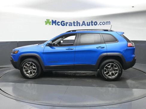 Used 2022 Jeep Cherokee Trailhawk w/ Premium Leather Package AWD/4WD image 24