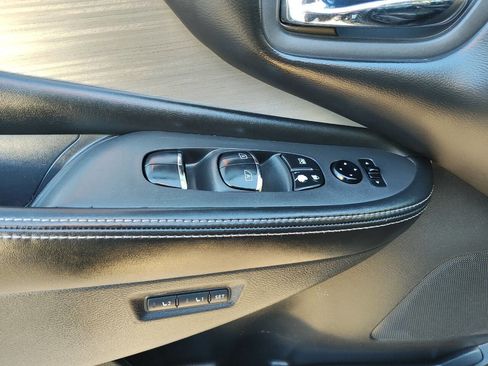 Used 2016 Nissan Murano SL w/ SL Technology Package FWD image 27