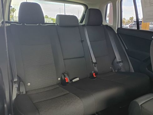 Used 2017 Volkswagen Tiguan Limited w/ Premium Package FWD image 27