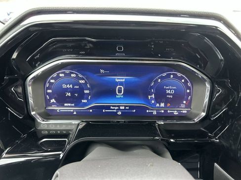 Used 2025 Chevrolet Silverado 1500 LT Trail Boss AWD/4WD image 15