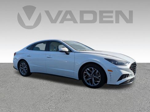 Used 2023 Hyundai Sonata SEL FWD image 3
