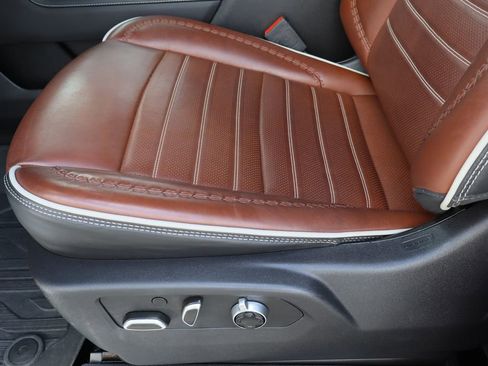 Used 2025 GMC Sierra 2500 Denali Ultimate AWD/4WD image 23