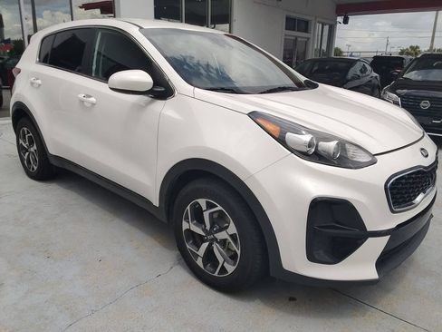 Used 2021 Kia Sportage LX FWD image 2
