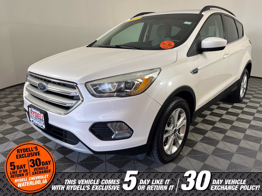 Used 2017 Ford Escape SE w/ Equipment Group 201A AWD/4WD image 16