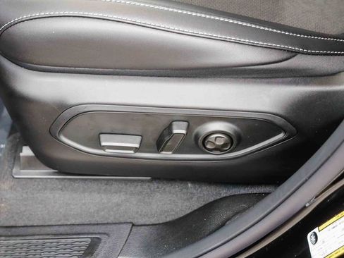 New 2025 Jeep Grand Cherokee L Altitude image 24