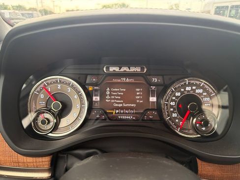 Used 2022 RAM 1500 Limited AWD/4WD image 18