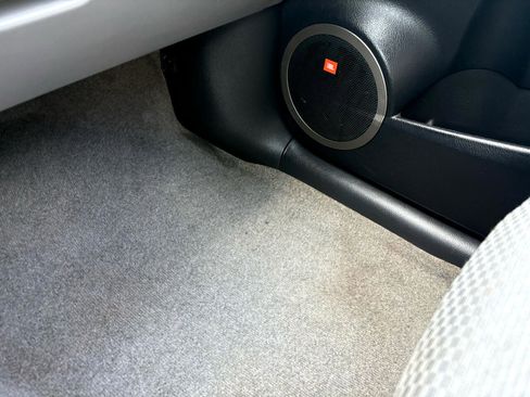 Used 2007 Toyota RAV4 Limited image 15