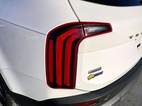 Used 2022 Kia Telluride EX w/ Towing Package image 32