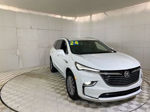 Used 2024 Buick Enclave Essence w/ LPO, Floor Liner Package FWD image 1