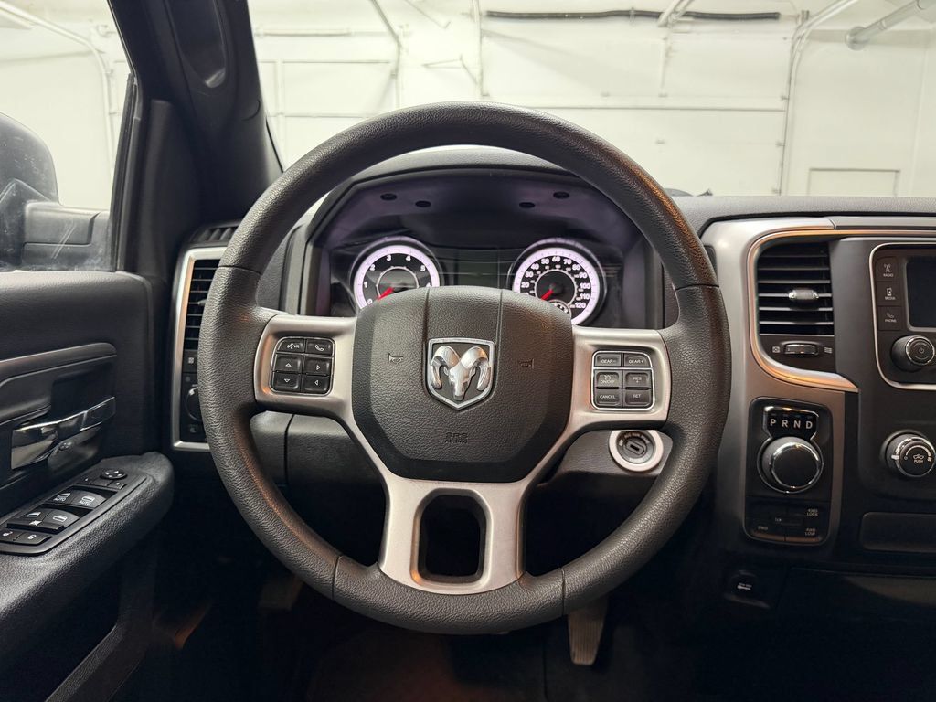 Used 2022 RAM 1500 Warlock AWD/4WD image 11