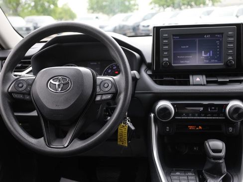 Used 2019 Toyota RAV4 LE AWD/4WD image 23