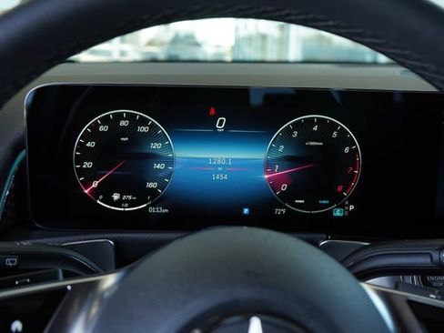 Used 2026 Mercedes-Benz GLB 250 image 16
