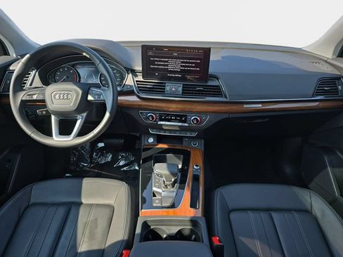 Used 2023 Audi Q5 2.0T Premium w/ Convenience Package AWD/4WD image 10