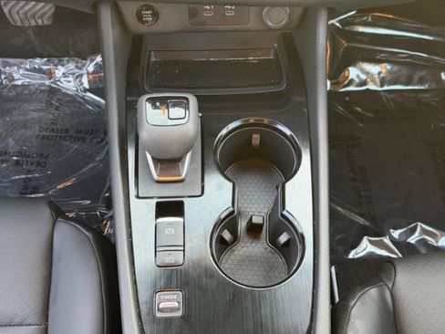 Used 2024 Nissan Rogue SV w/ SV Premium Package image 13