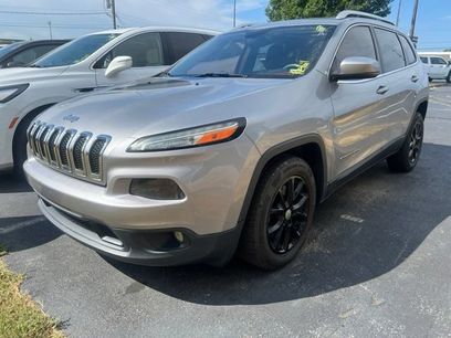 Used 2016 Jeep Cherokee Latitude w/ Comfort/Convenience Group