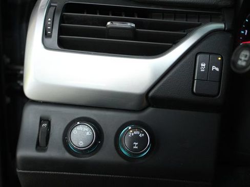 Used 2019 Chevrolet Tahoe LS AWD/4WD image 15