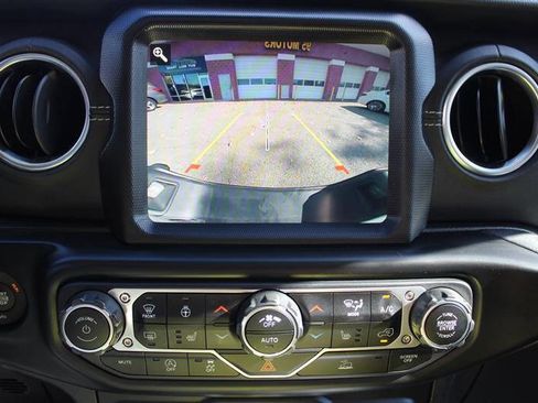 Used 2022 Jeep Gladiator Overland w/ Popular Equipment Package image 21