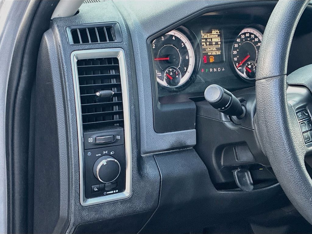 Used 2023 RAM 1500 Classic SLT AWD/4WD image 10
