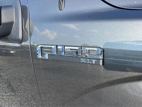 Used 2017 Ford F150 XLT w/ Equipment Group 301A Mid AWD/4WD image 19