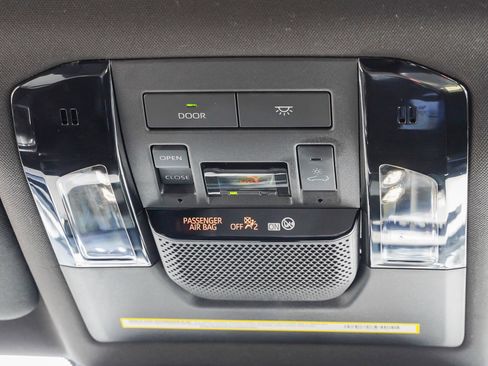 Used 2024 Lexus GX 550 w/ Cold Area Package image 31