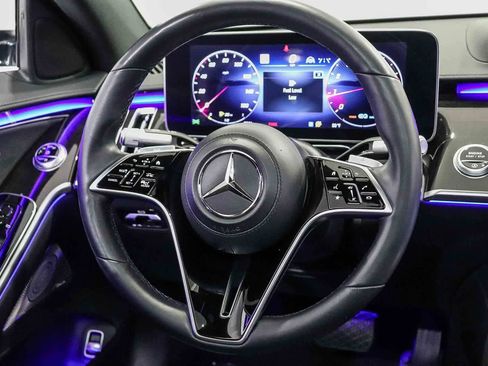 Used 2022 Mercedes-Benz S 500 4MATIC image 16