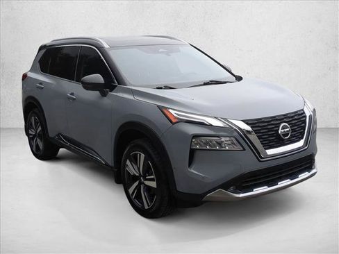 Used 2021 Nissan Rogue Platinum FWD image 3