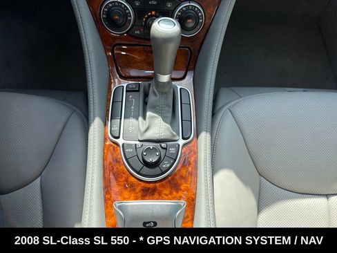 Used 2008 Mercedes-Benz SL 550 image 9