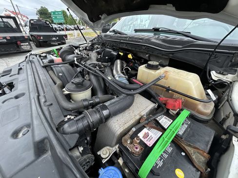 Used 2017 Ford F250 XL w/ Power Equipment Group AWD/4WD image 31