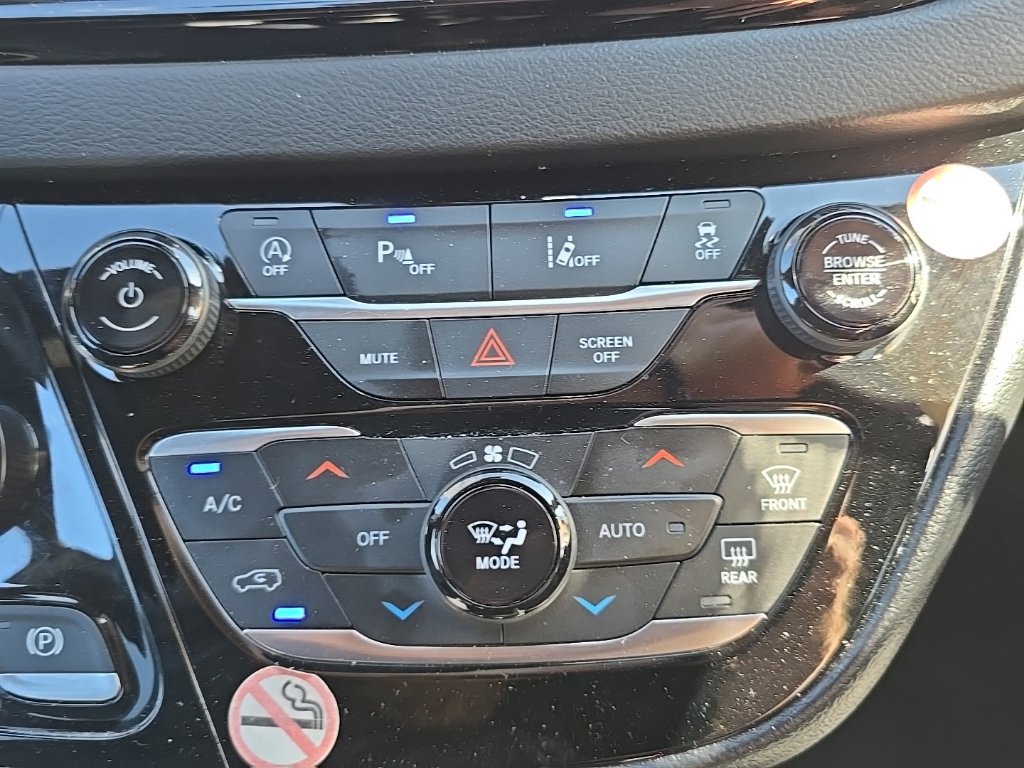 Used 2025 Chrysler Pacifica Select FWD image 31