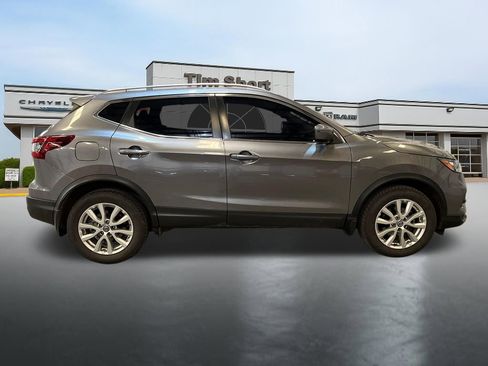 Used 2021 Nissan Rogue Sport SV AWD/4WD image 6