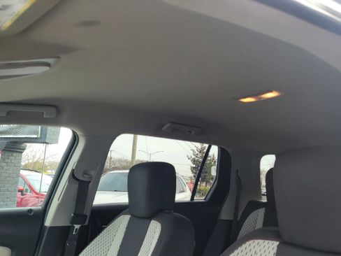 Used 2015 GMC Terrain SLE image 12