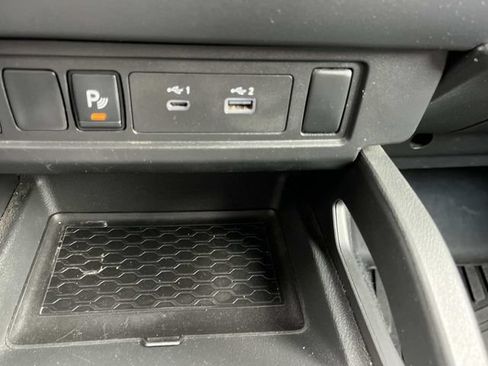 Used 2024 Nissan Frontier S w/ Technology Package RWD image 32