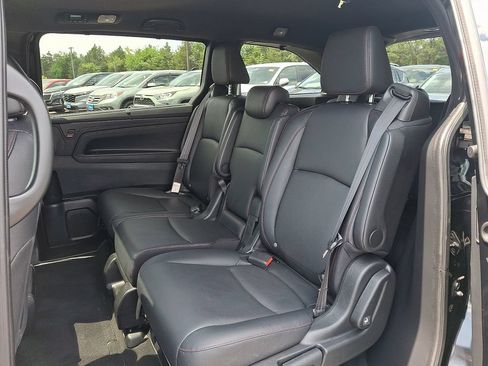 Used 2024 Honda Odyssey Sport image 10