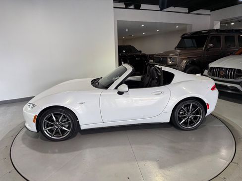 Used 2017 MAZDA MX-5 Miata RF Grand Touring RWD image 23