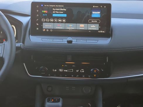 New 2026 Nissan Rogue Platinum AWD/4WD image 18